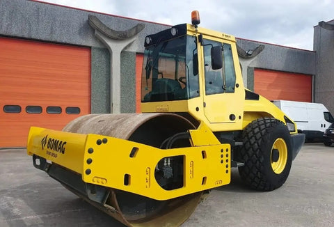 2015, BOMAG BW 211 D-4 SINGLE ROLLER COMPACTOR