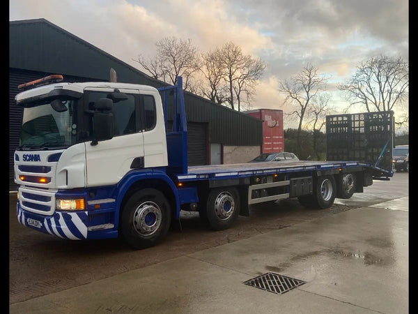 2014, SCANIA P370, 8x2 REARLIFT BEAVERTAIL FLATBED TRUCK