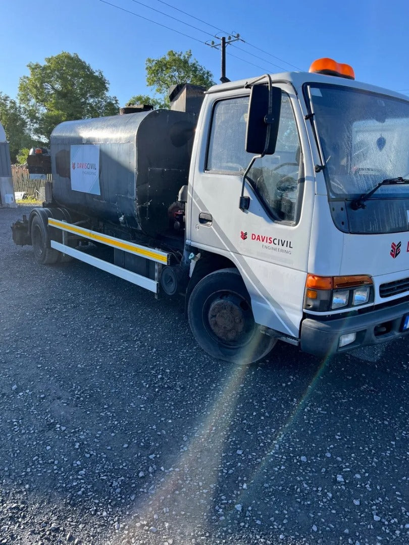 2000 ISUZU, 4x2, BITUMEN TRUCK