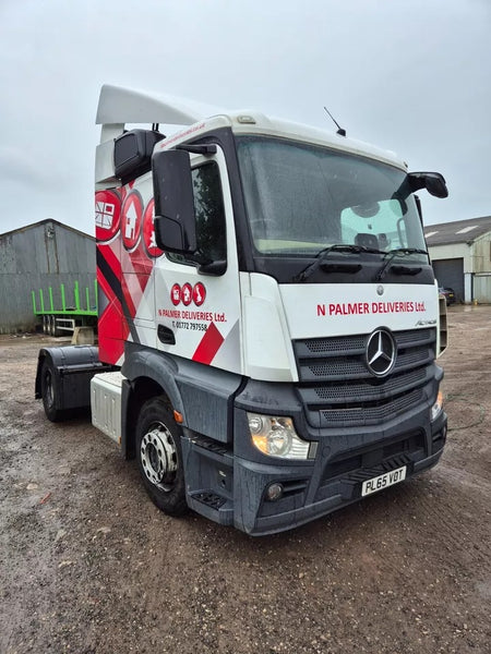 2015, MERCEDES ACTROS 1840 4X2 HIGHLINER TRACTOR UNIT.