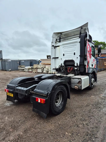 2015, MERCEDES ACTROS 1840 4X2 HIGHLINER TRACTOR UNIT.