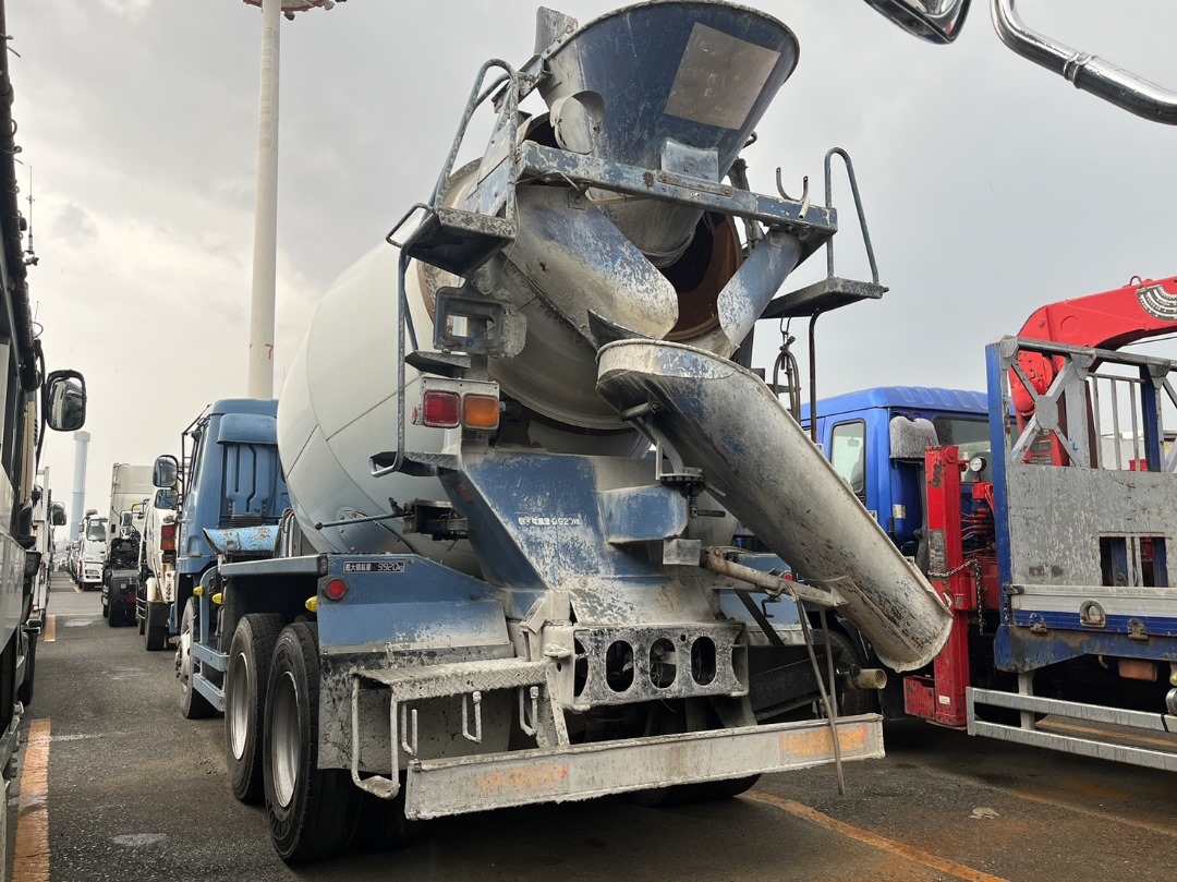 1994 Mitsubishi Fuso The Great 9.92t - 8x2 Stadard Cement Mixer Truck / 8.9m3 / 8dc9 6mt Air Brake - Image 3