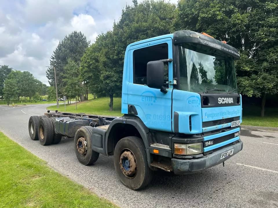 2005 Scania 114 340 - 8×4 Standard Flatbed (Chassis Cab) - Image 4