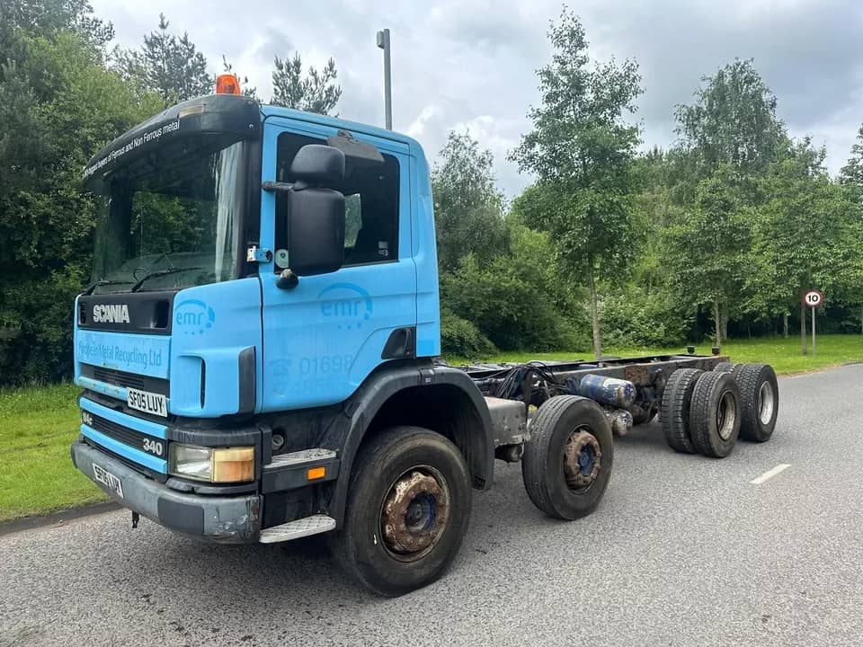 2005 Scania 114 340 - 8×4 Standard Flatbed (Chassis Cab)