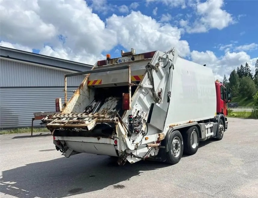 2007, Scania P380, 6x2 Garbage Truck - Image 5