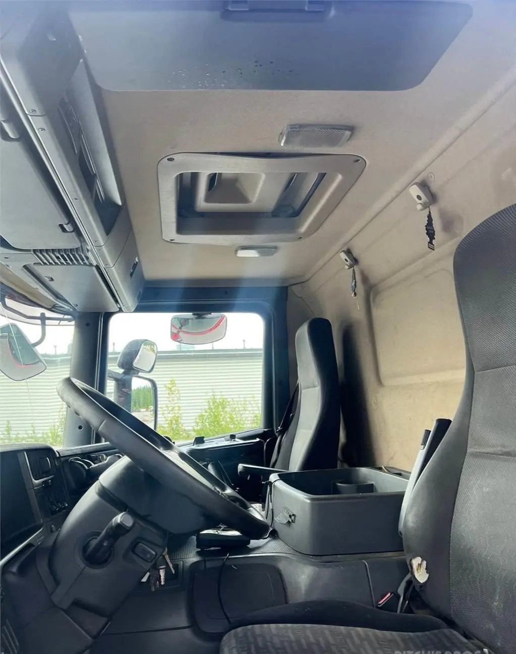 2007, Scania P380, 6x2 Garbage Truck - Image 2