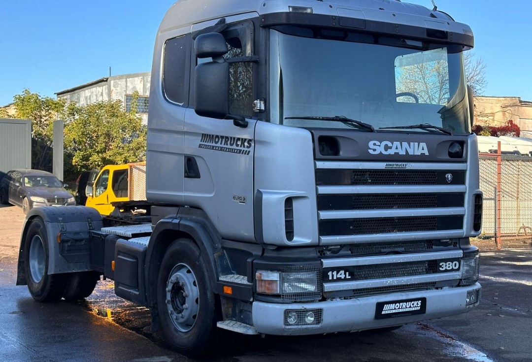 2000,SCANIA R114L 380 - 4X2 STANDARD TRACTOR UNIT - Image 2