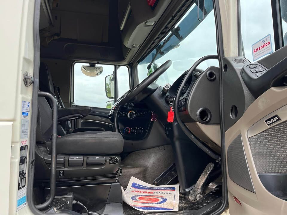 DAF XF105.460, 6x2 (2013) TRACTOR UNIT – BEI MPAKA BANDARINI DAR (Kabla ya Ushuru): TZS 49,950,000/= - Image 11