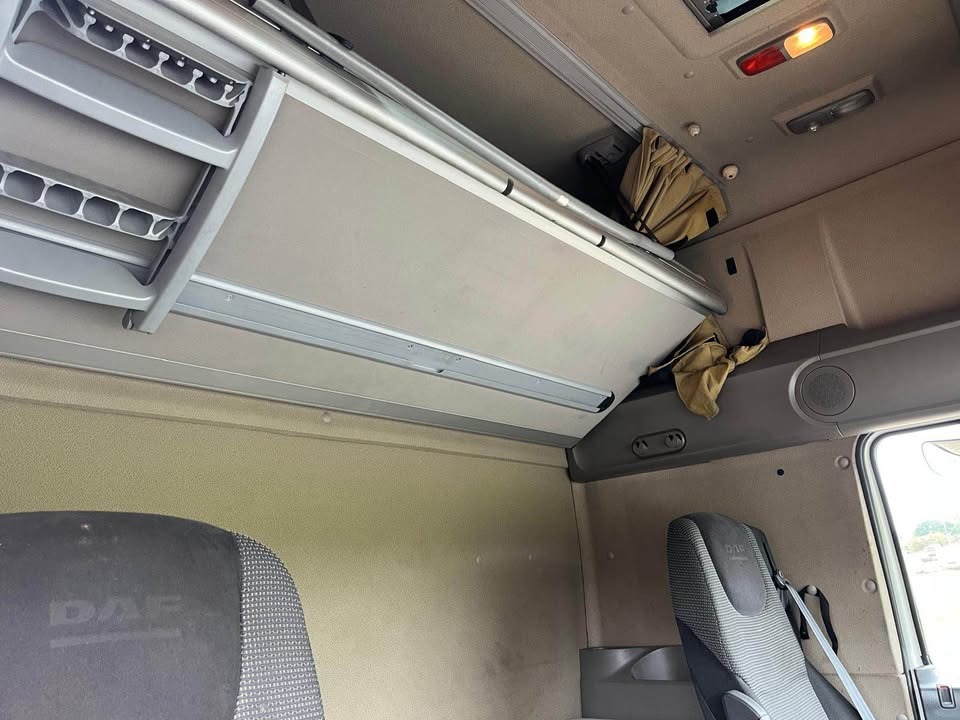 DAF XF105.460, 6x2 (2013) TRACTOR UNIT – BEI MPAKA BANDARINI DAR (Kabla ya Ushuru): TZS 49,950,000/= - Image 7