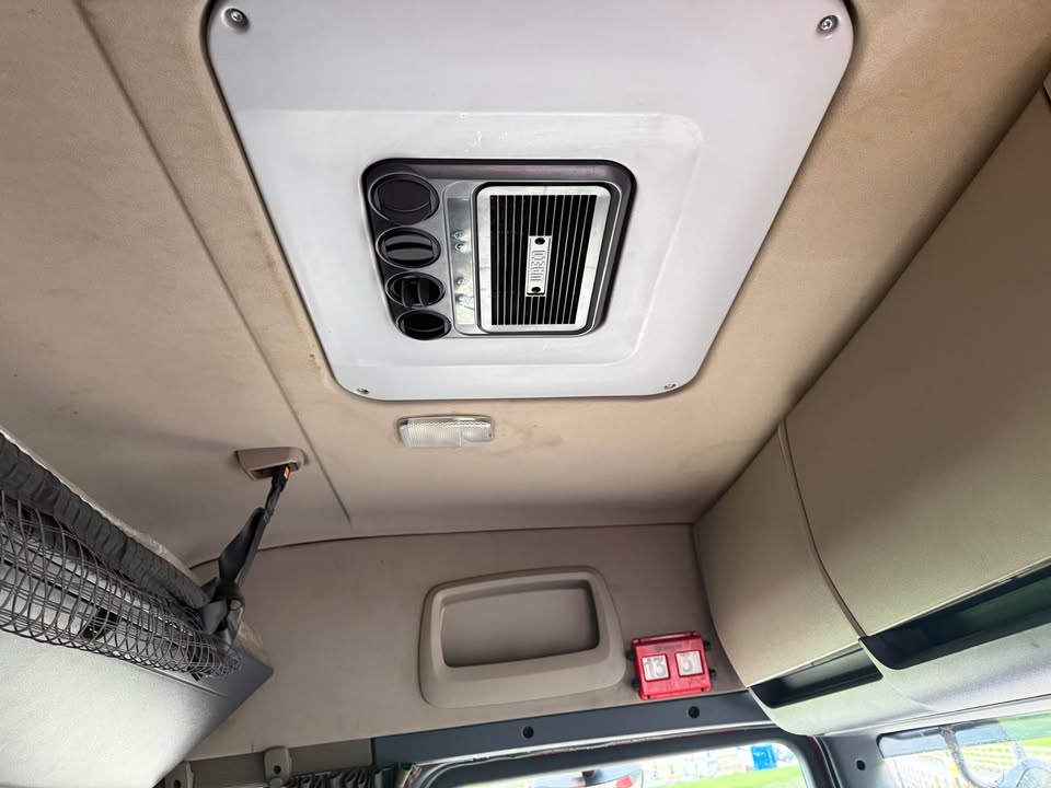 2014, SCANIA R450, 6X2 REARLIFT HIGHLINE TRACTOR UNIT - BEI MPAKA BANDARINI DAR (Kabla ya ushuru): TZS 69,000,000.00. - Image 3