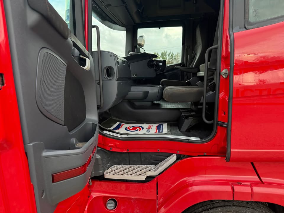 2014, SCANIA R450, 6X2 REARLIFT HIGHLINE TRACTOR UNIT - BEI MPAKA BANDARINI DAR (Kabla ya ushuru): TZS 69,000,000.00. - Image 16