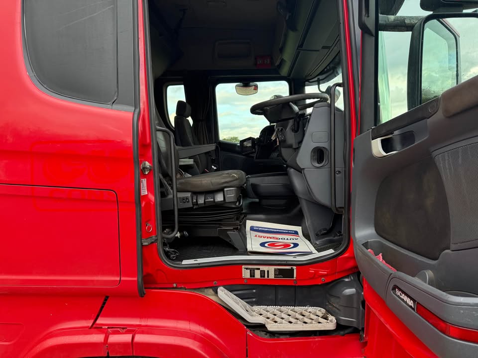 2014, SCANIA R450, 6X2 REARLIFT HIGHLINE TRACTOR UNIT - BEI MPAKA BANDARINI DAR (Kabla ya ushuru): TZS 69,000,000.00. - Image 15