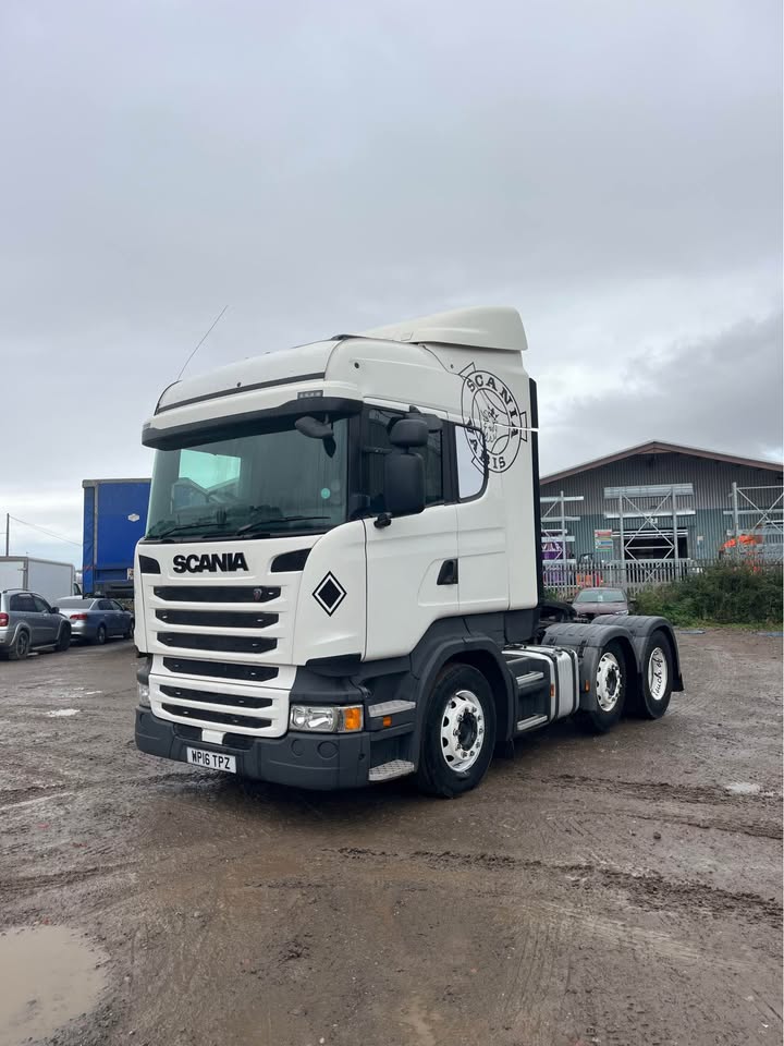 2016, SCANIA R450, 6X2 MIDLIFT HIGHLINE TRACTOR UNIT - BEI BANDARINI DAR (Kabla ya Ushuru): TZS 65,000,000/= - Image 10