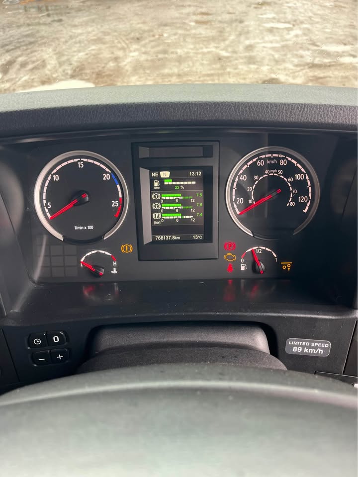 2016, SCANIA R450, 6X2 MIDLIFT HIGHLINE TRACTOR UNIT - BEI BANDARINI DAR (Kabla ya Ushuru): TZS 65,000,000/= - Image 4