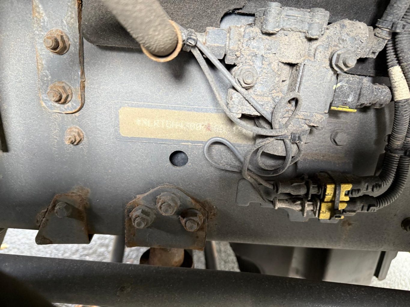 DAF XF 460 (2017) - 460 HP EURO 6 - AUTOMATIC - MID LIFT TWIN STEER - BEI MPAKA BANDARINI DAR (Kabla ya Ushuru): TZS 42,500,000/= - Image 8