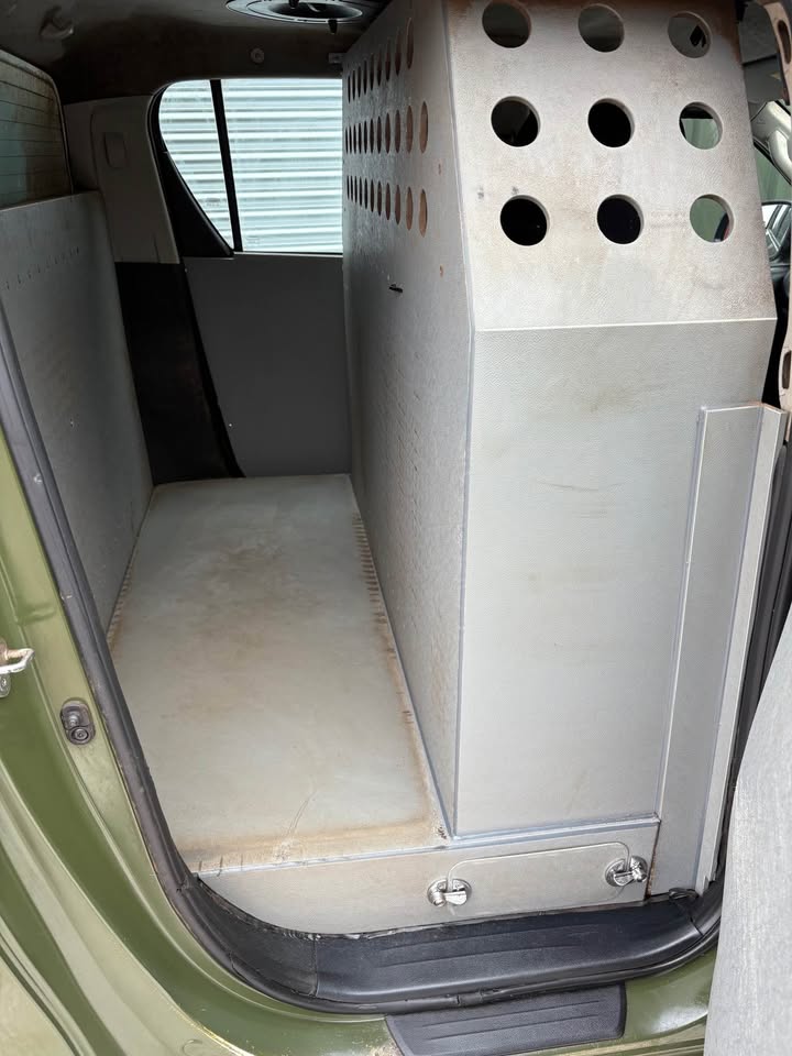 TOYOTA HILUX DOUBLE CAB PICKUP (2017) 4WD, HUNTING SPECS - BEI MPAKA BANDARINI DAR (Kabla ya Ushuru) : TZS 45,000,000/= - Image 11