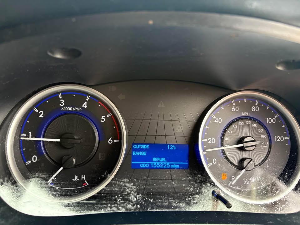 TOYOTA HILUX DOUBLE CAB PICKUP (2017) 4WD, HUNTING SPECS - BEI MPAKA BANDARINI DAR (Kabla ya Ushuru) : TZS 45,000,000/= - Image 9