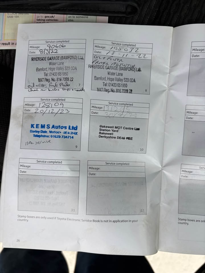 TOYOTA HILUX DOUBLE CAB PICKUP (2017) 4WD, HUNTING SPECS - BEI MPAKA BANDARINI DAR (Kabla ya Ushuru) : TZS 45,000,000/= - Image 15