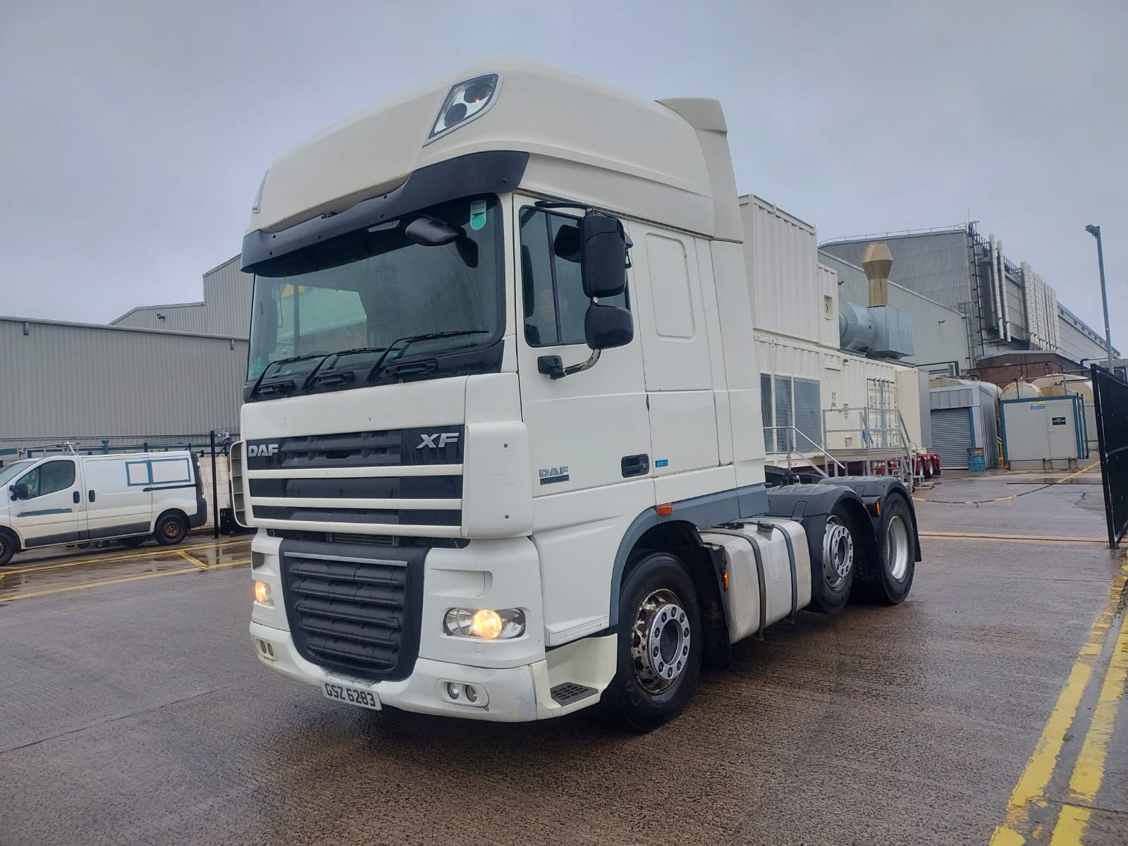 DAF XF105.460 ATE (2013) - 460 HP EURO 5 - SUPER SPACE CAB - BEI MPAKA BANDARINI DAR (Kabla ya Ushuru): TZS 49,950,000/=