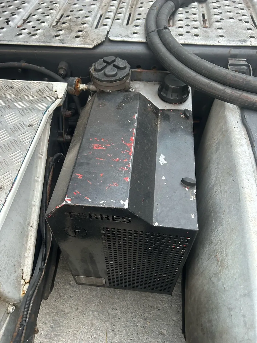 SCANIA R450 NON-ADBLUE, 6x2 - BEI "MKONONI" DAR: TZS 94,500,000/= - Image 3