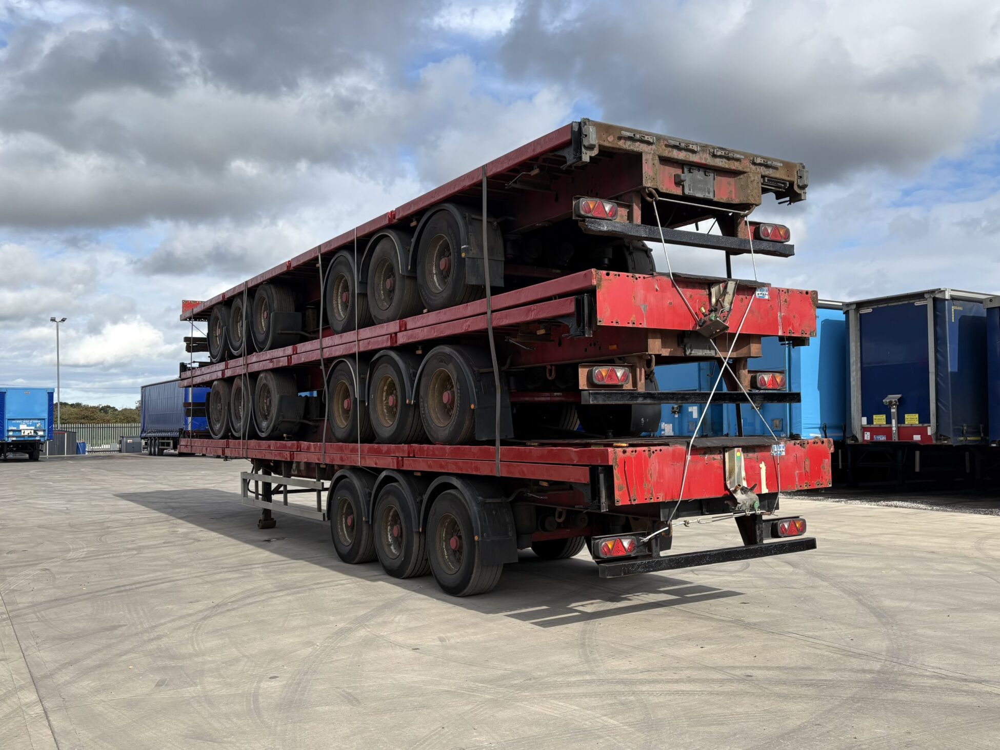 5PCS, SDC STACKABLE FLATBED TRAILERS (2014), BPW DRUM - BEI JUMLA MPAKA BANDARINI DAR (Kabla ya Ushuru): TZS 109,500,000/= - Image 2