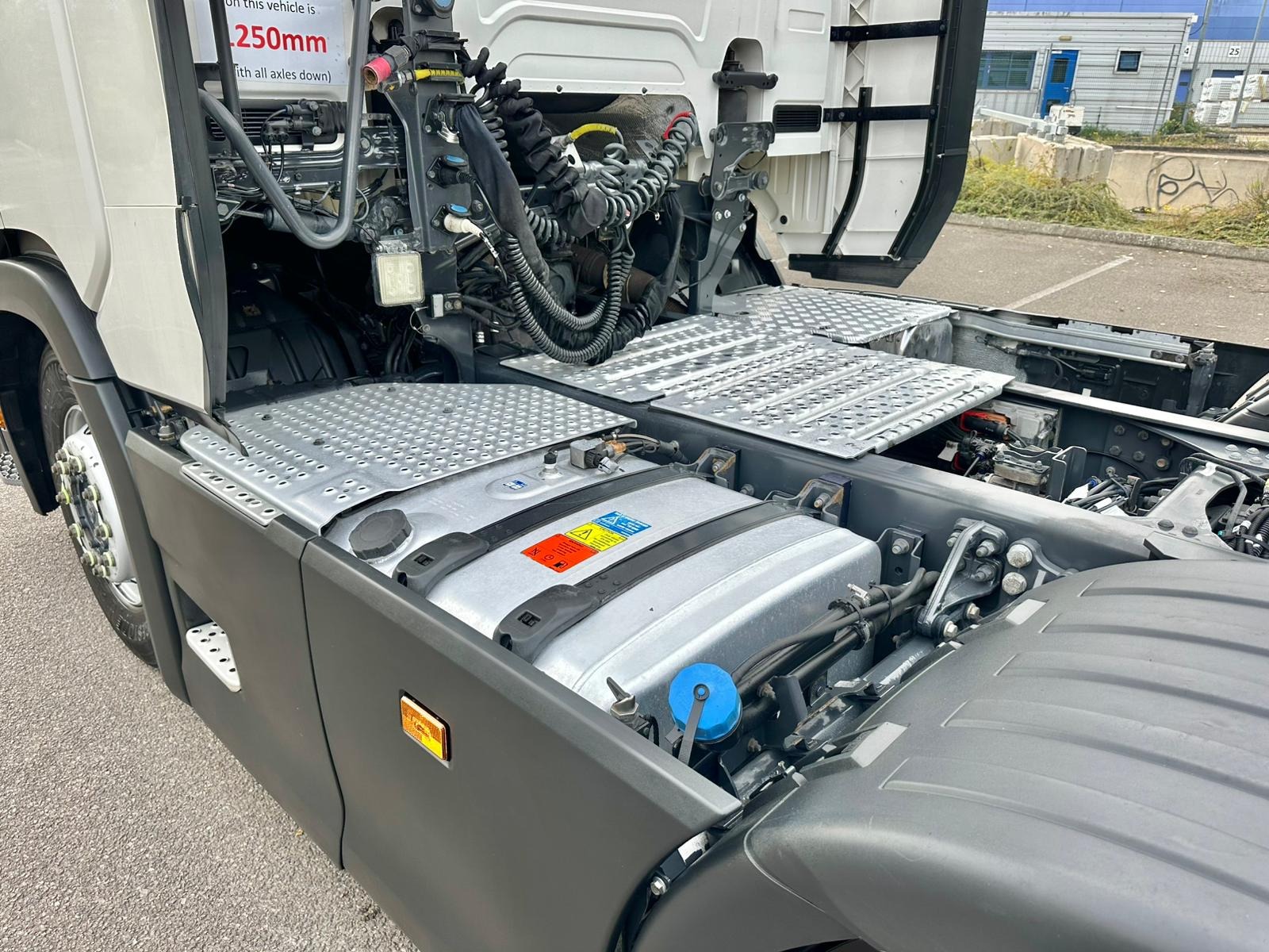 SCANIA G450 XT 6X2 TRACTOR UNIT, AUTOMATIC EURO 6 – BEI MPAKA BANDARINI DAR (Kabla ya ushuru): TZS 118,500,000/= - Image 18