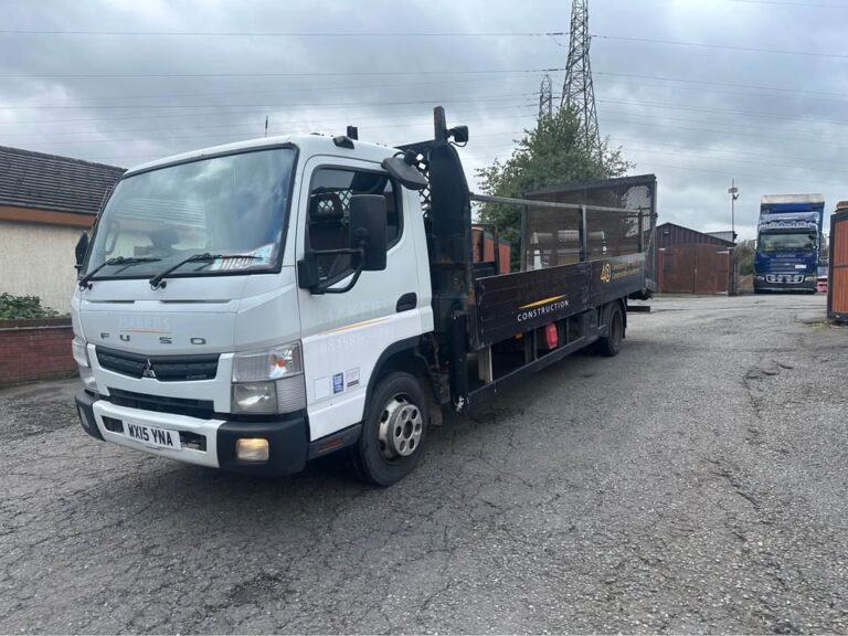 MITSUBISHI CANTER FUSO (2015) RECOVERY via FB - 1